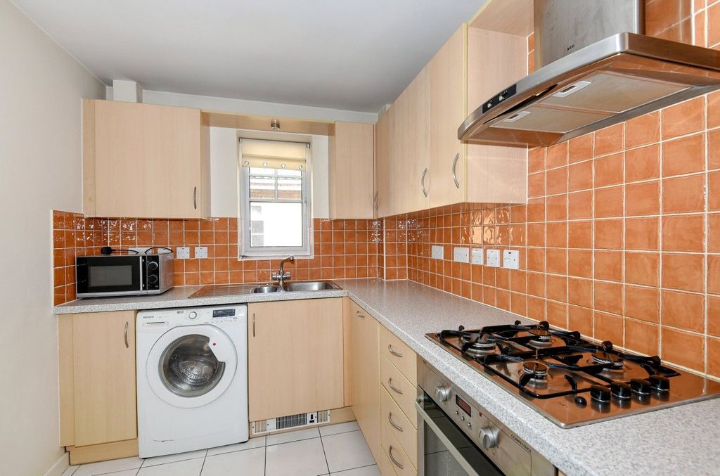 Property photo 2 of 8 Picture 2