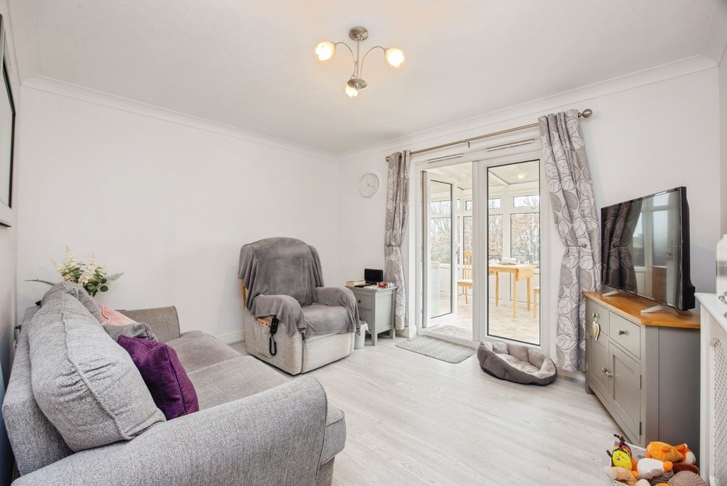 Property photo 2 of 20 Pbox-Img.Jpg