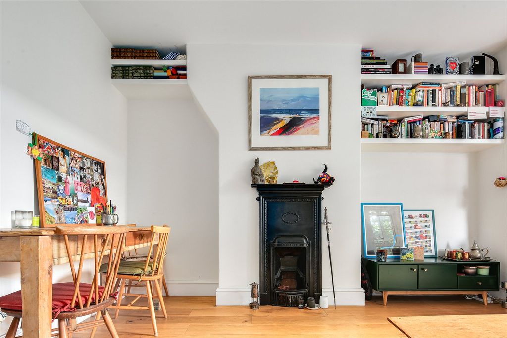 Property photo 3 of 16 Living Dining 1:4