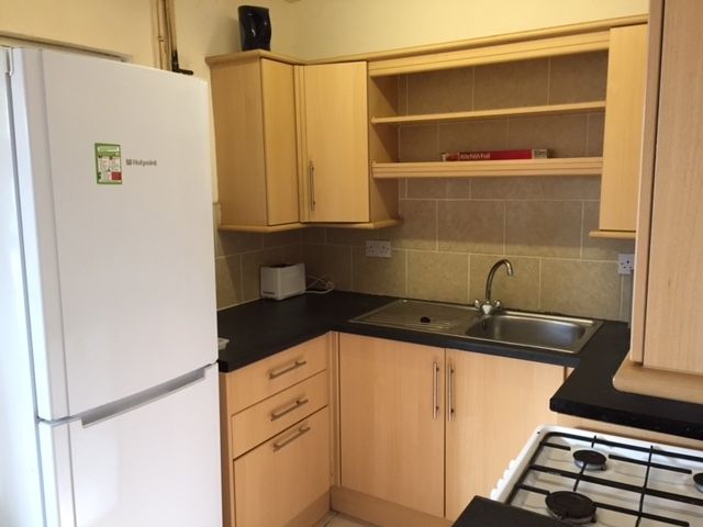 Property photo 2 of 9 Kitchen