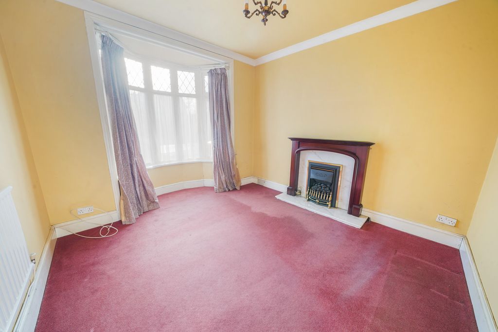 Property photo 3 of 28 1