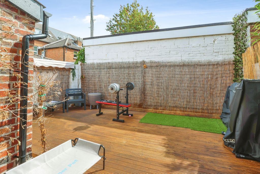 Property photo 2 of 19 Pbox-Img.Jpg