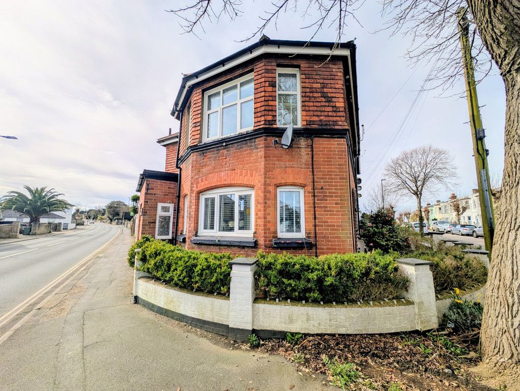 Property photo 1 of 30