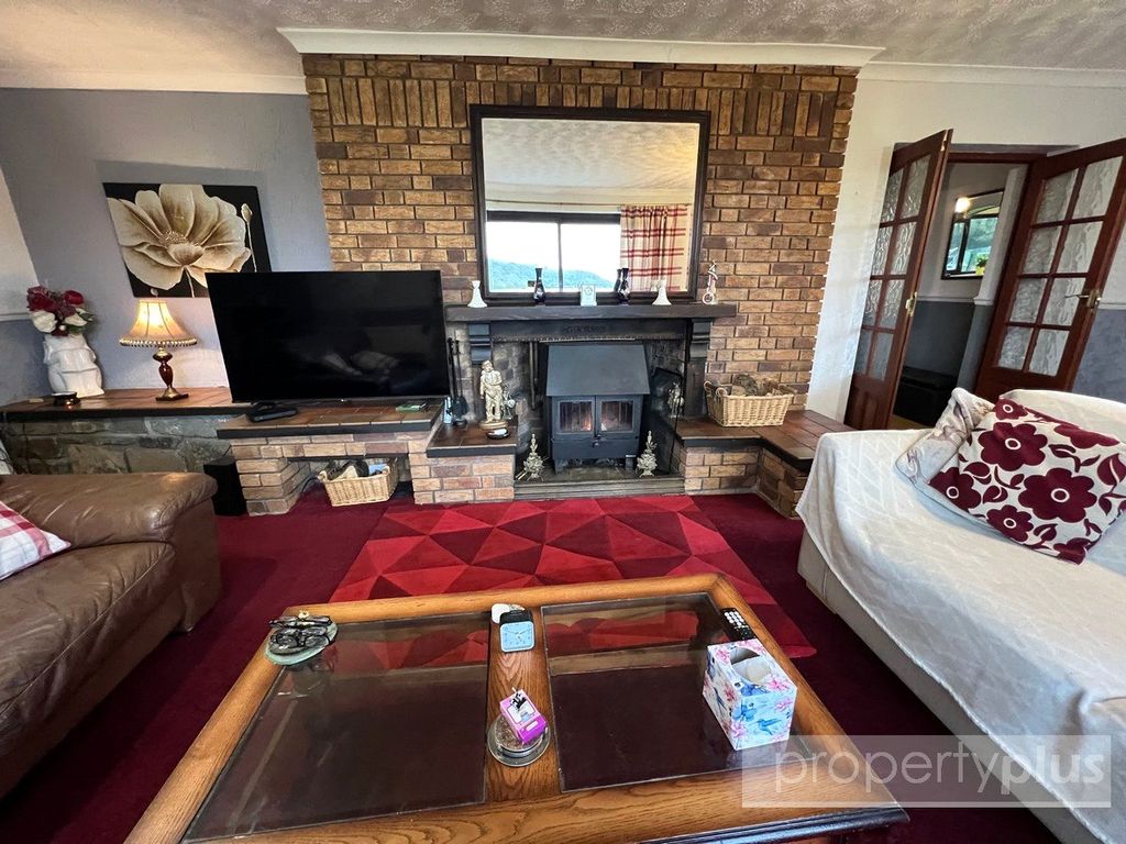 Property photo 3 of 38 Picture No. 21