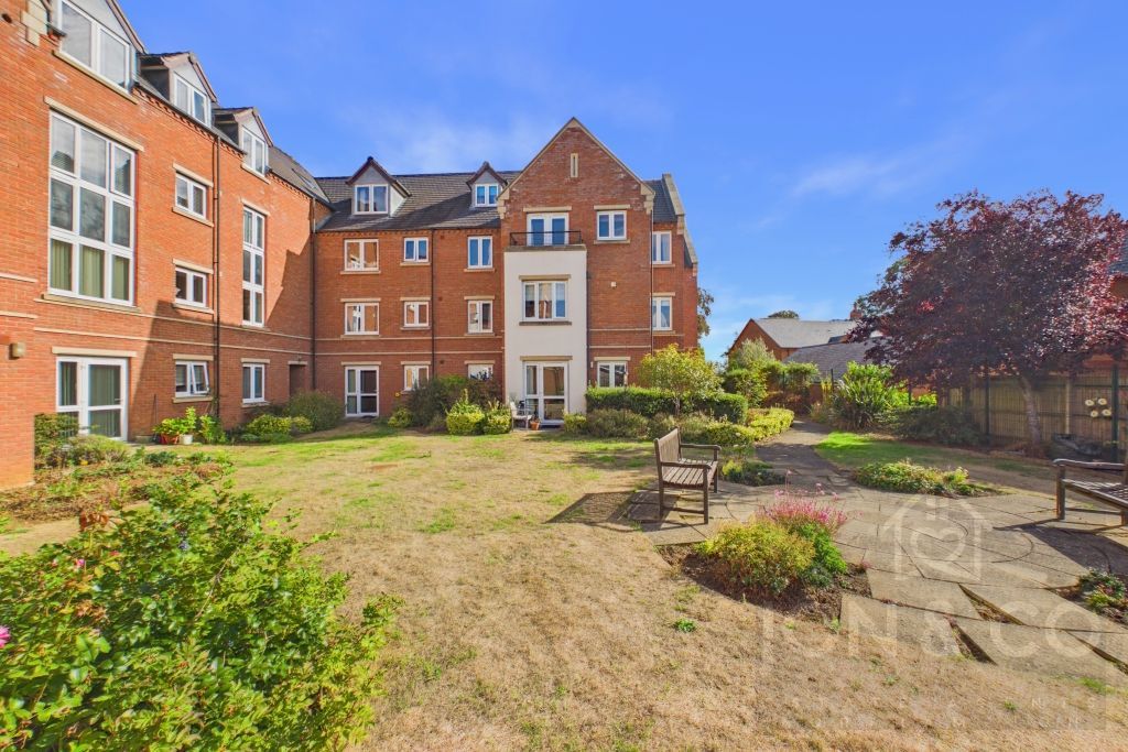 Property photo 1 of 11