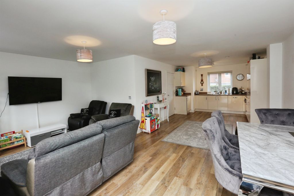 Additional image 6 of 3 bed semi-detached house for saleSandy Hill Close, Waltham Chase, Southampton SO32