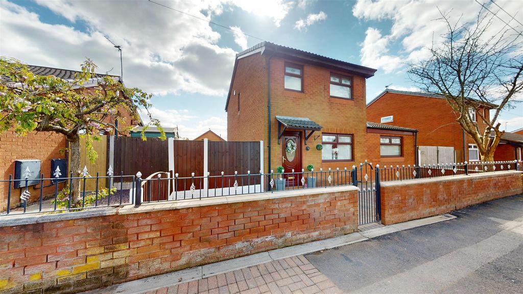 Property photo 1 of 22 Elephant Lane For Sale