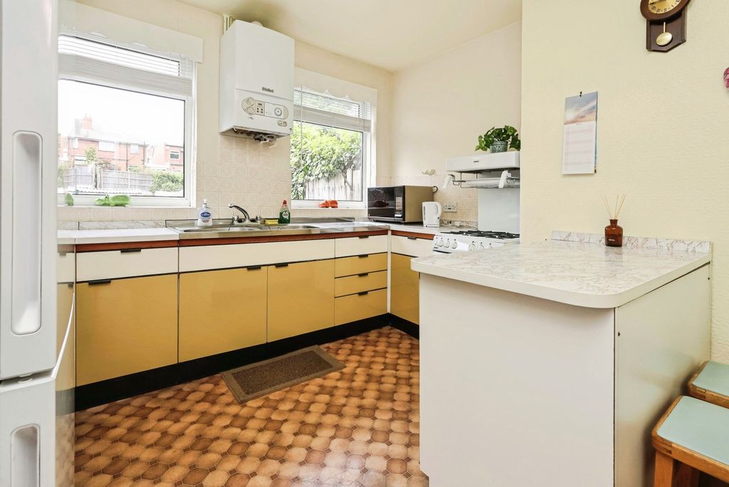 Property photo 3 of 14 Pbox-Img.Jpg