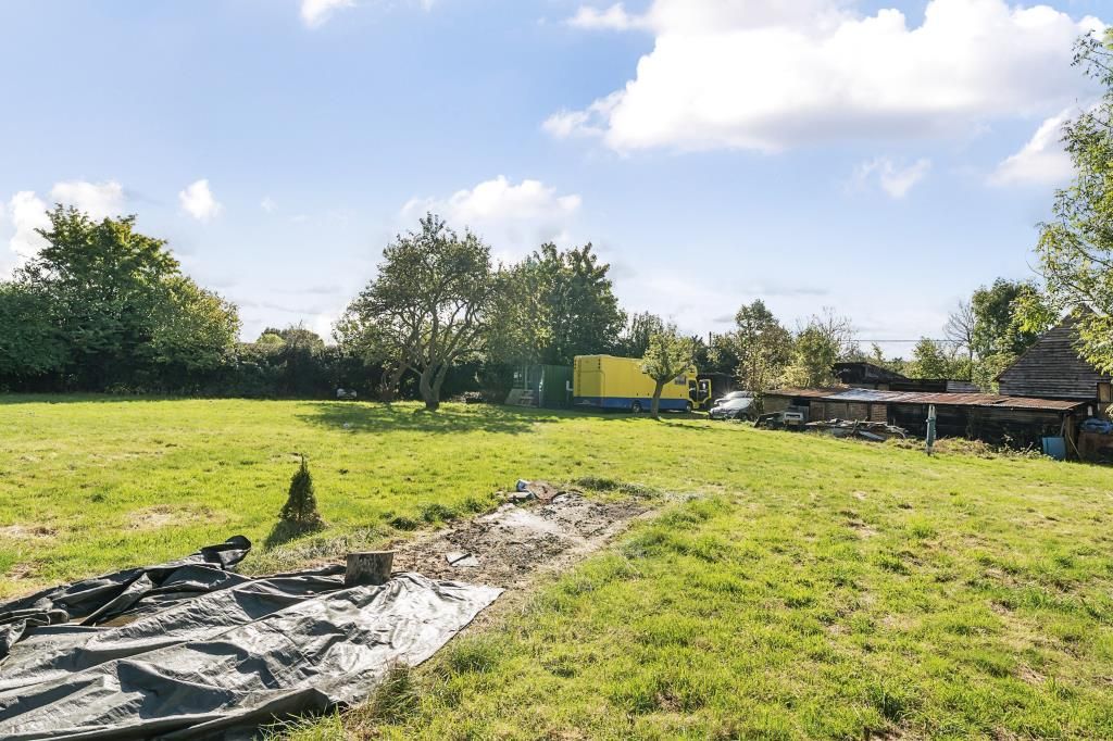 Property photo 2 of 22 Outside View