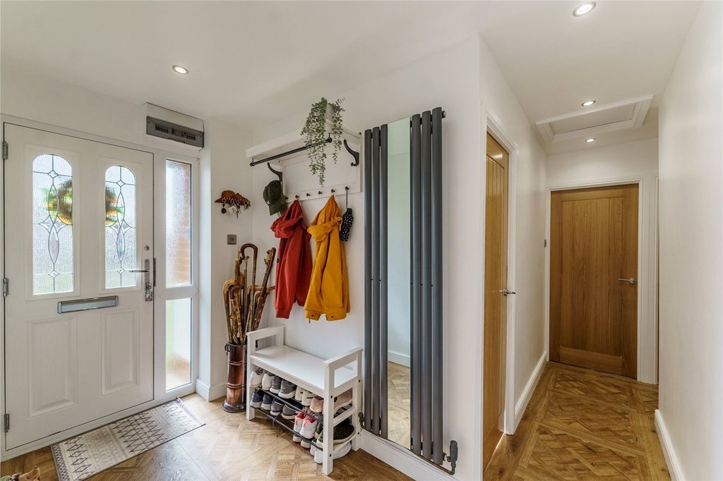 Property photo 3 of 33 Picture No. 03