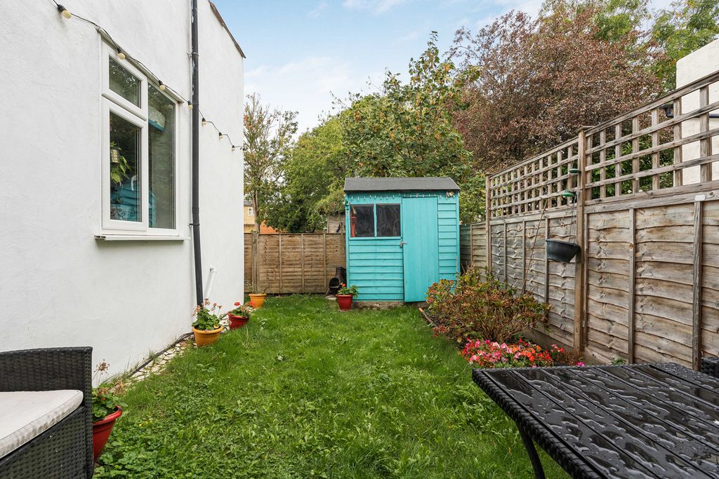 Property photo 3 of 12