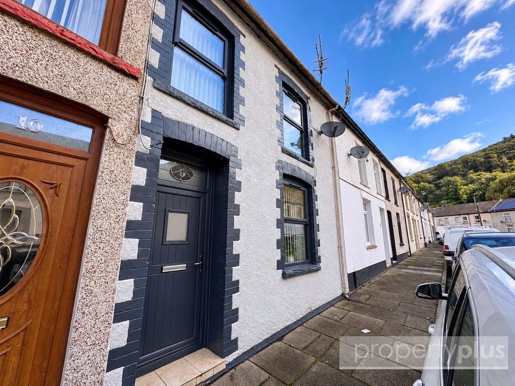 Property photo 3 of 16 Picture No. 02