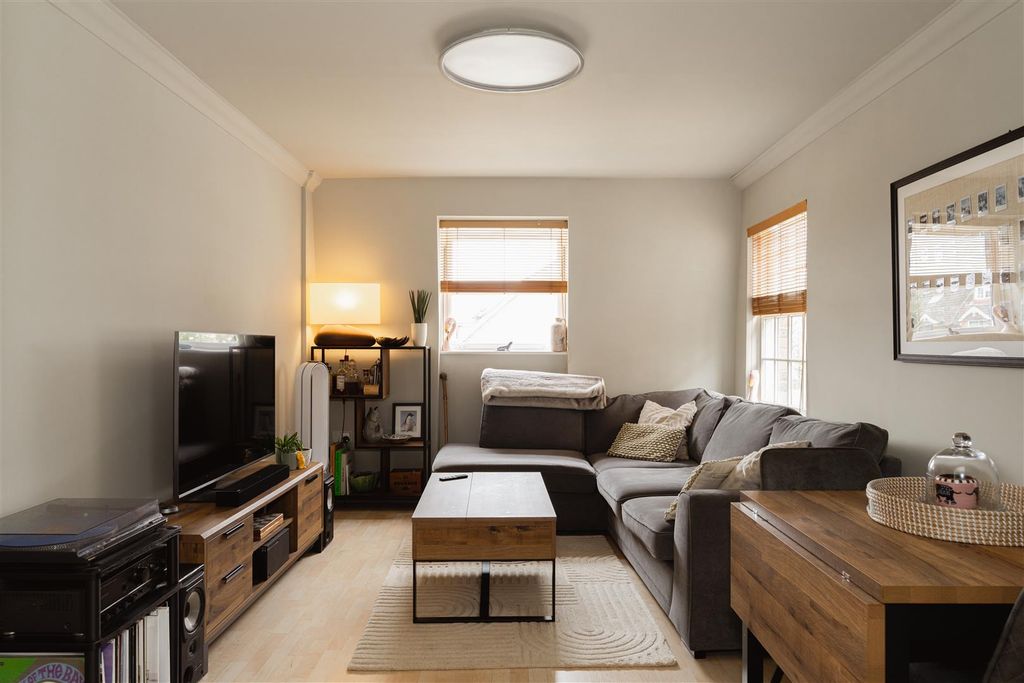 Property photo 2 of 16 8.Jpg