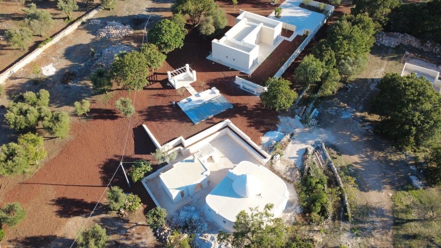 Property photo 3 of 80