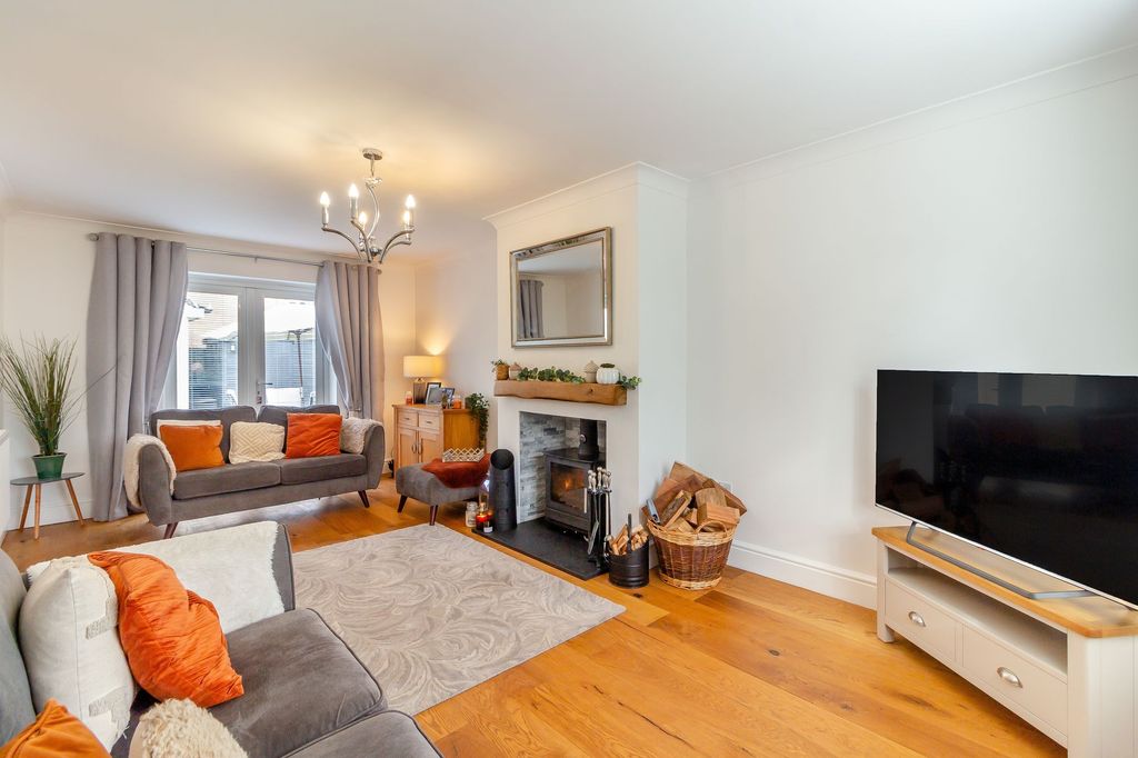 Property photo 2 of 30 P040733_02.Jpg