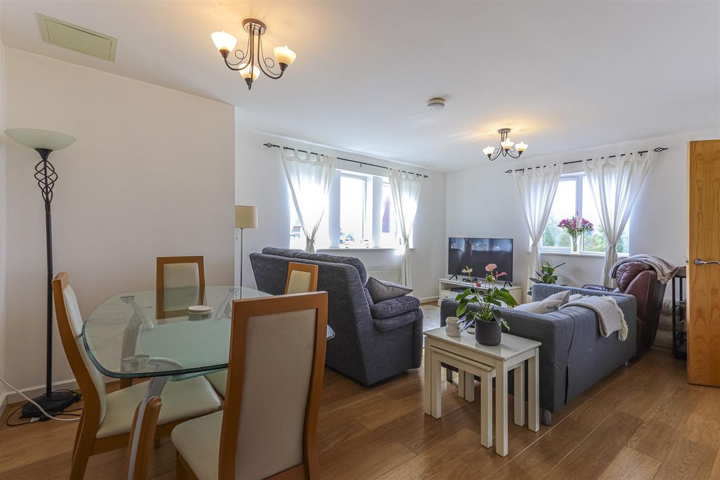 Property photo 3 of 10 K1Tkralu-0Q8Tqvg3000Jw.Jpg