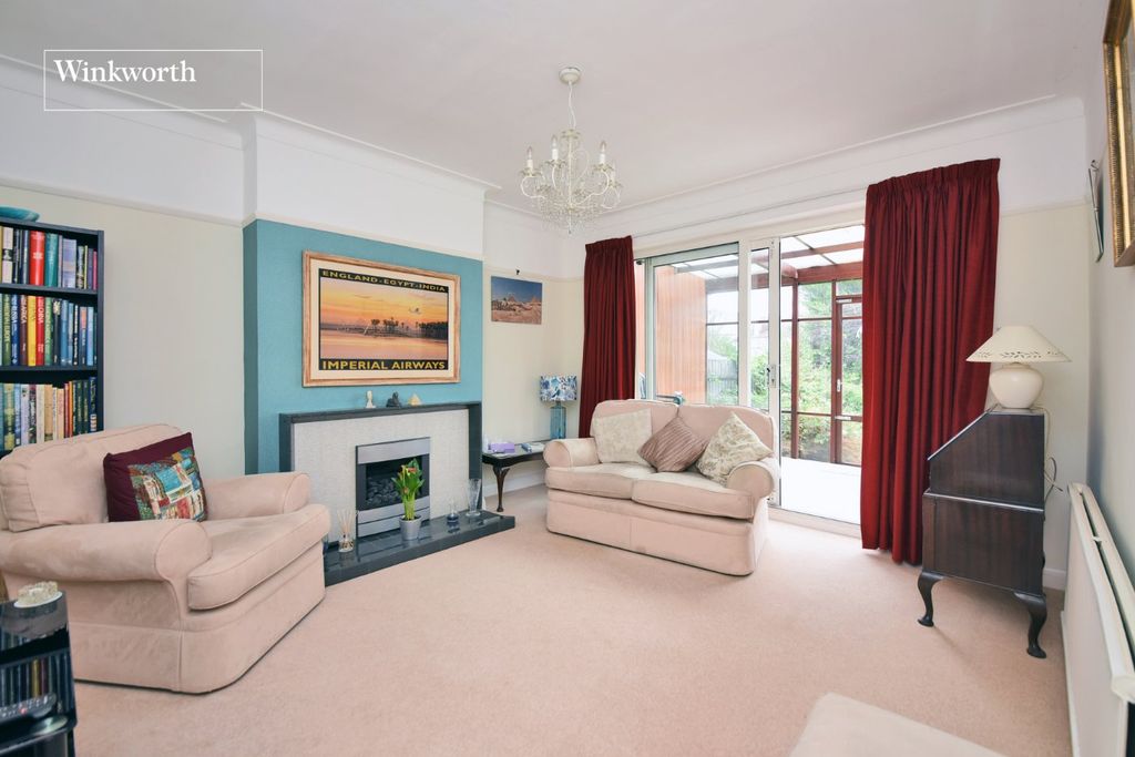 Property photo 2 of 19 Picture No. 09