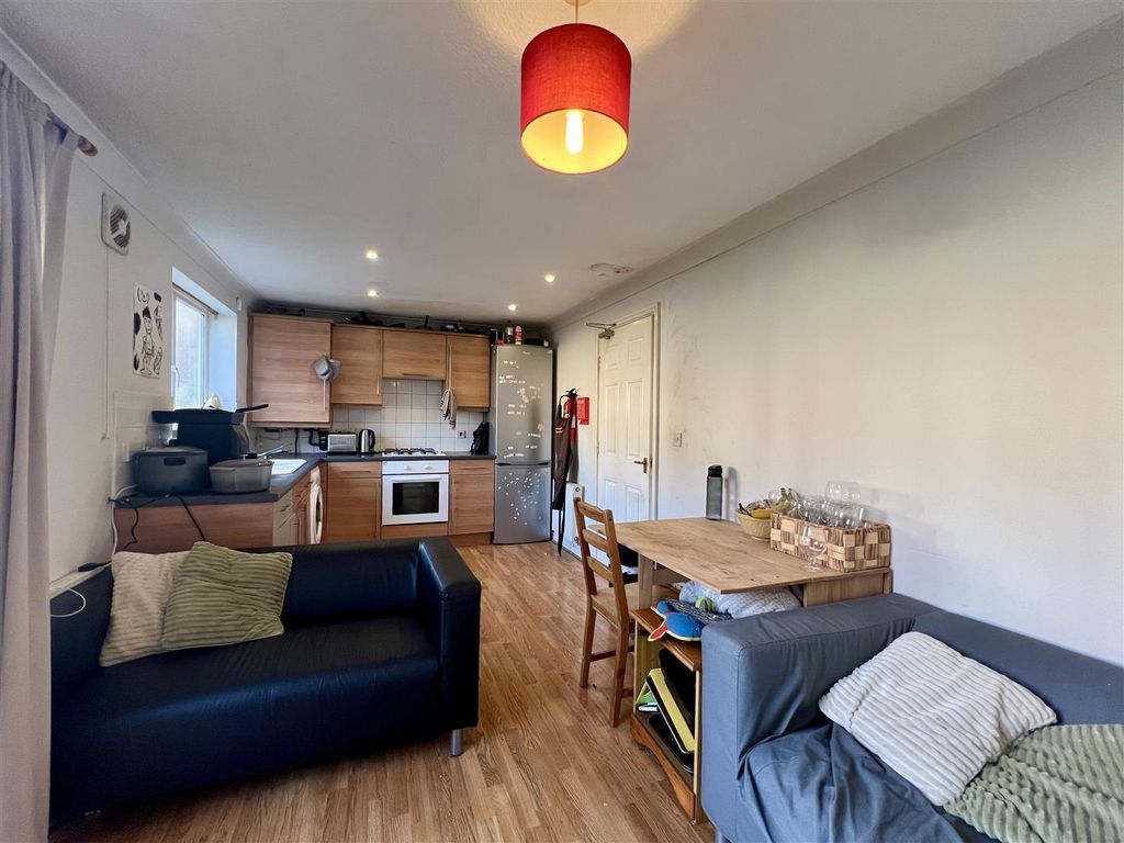 Property photo 2 of 9 9 Hart1.Jpg