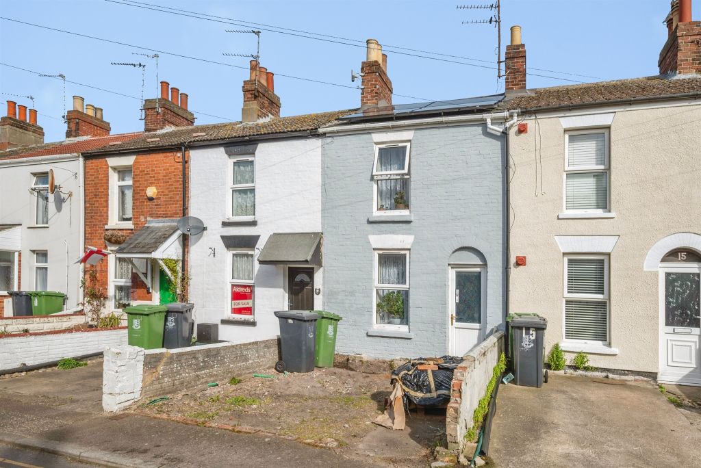 Property photo 2 of 13