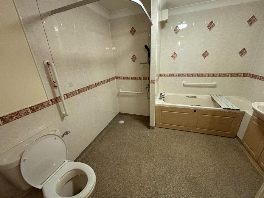Property photo 3 of 18