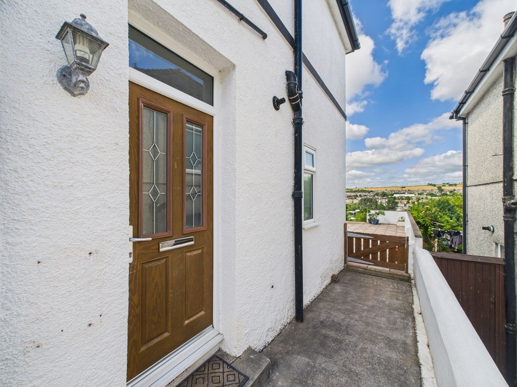 Property photo 3 of 57