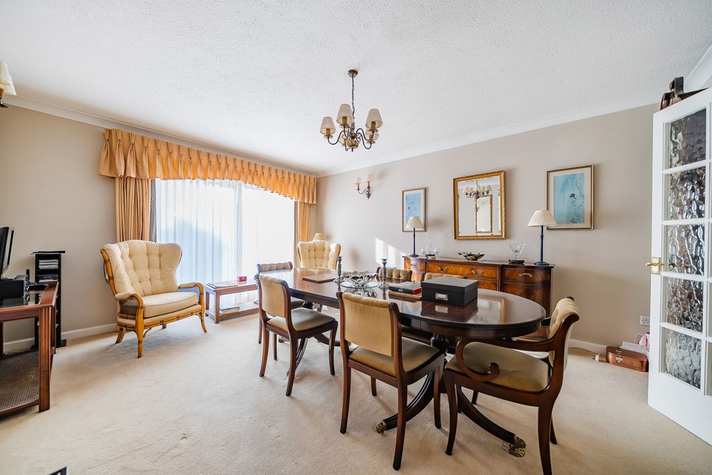 Property photo 3 of 15 Dining Room