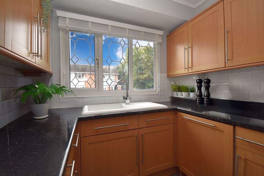 Property photo 3 of 22