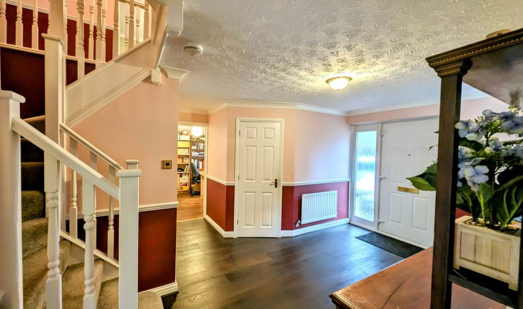 Property photo 2 of 24