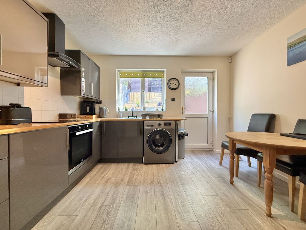 Property photo 3 of 18 Photo 10
