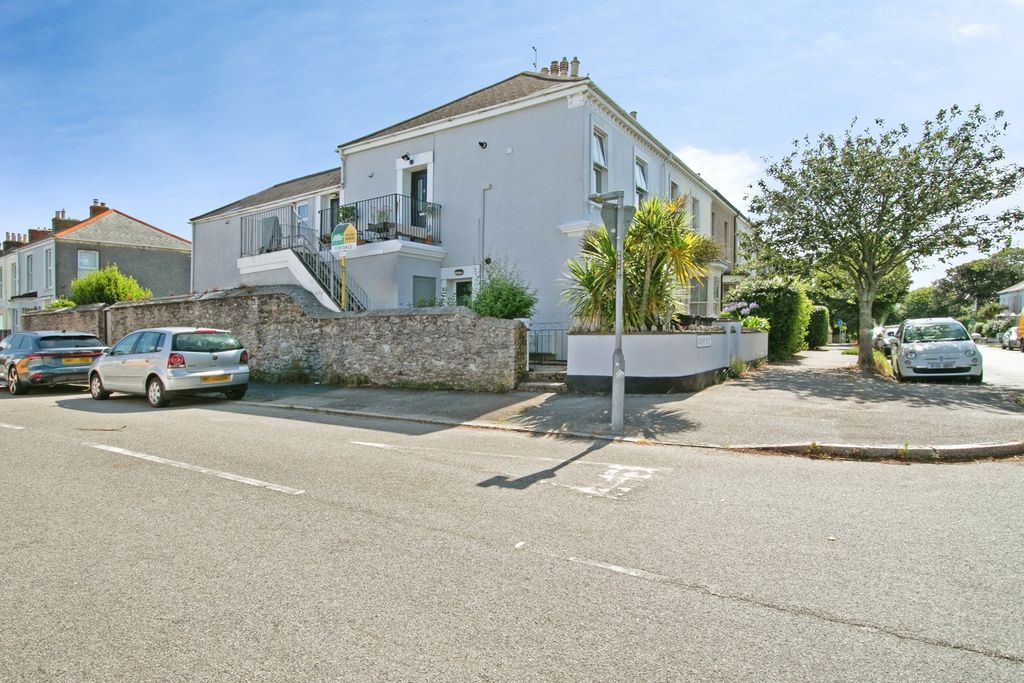Property photo 1 of 14 Pbox-Img.Jpg