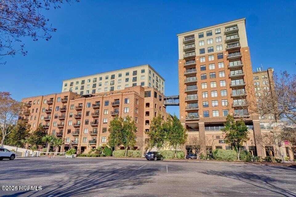 Property photo 1 of 31