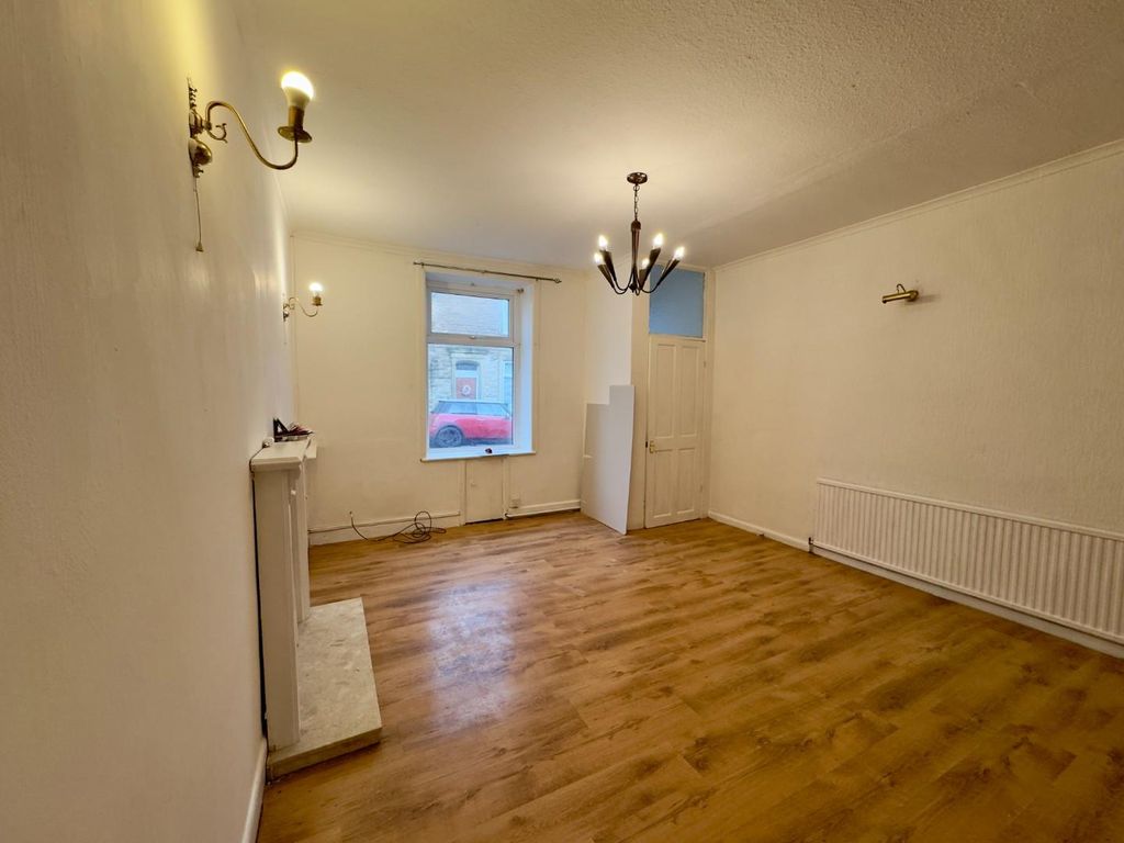 Property photo 2 of 12 Image00007.Jpeg