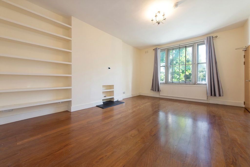 Property photo 3 of 6