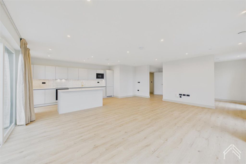 Property photo 2 of 19 3.Jpg