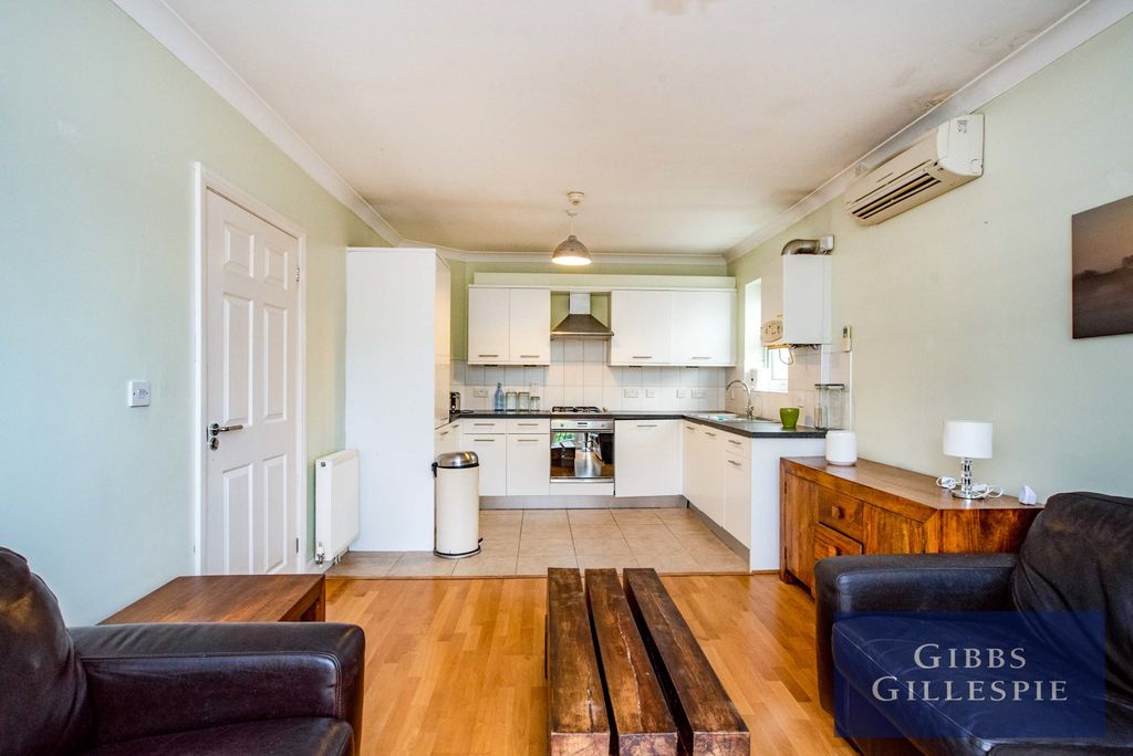 Property photo 3 of 12 3