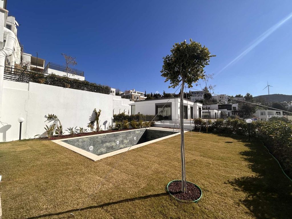 Property photo 3 of 24 Opulent Villas And Apartments In Bodrum Â€“ Large Private Landscaped Gardens