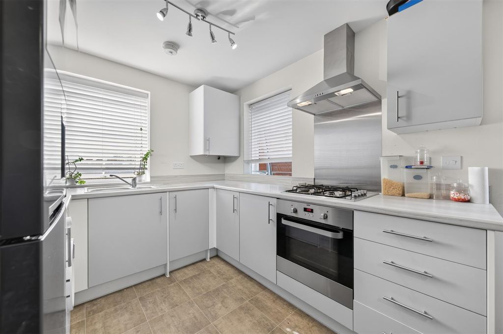 Property photo 3 of 17 30Stephensrdweb24.Jpg