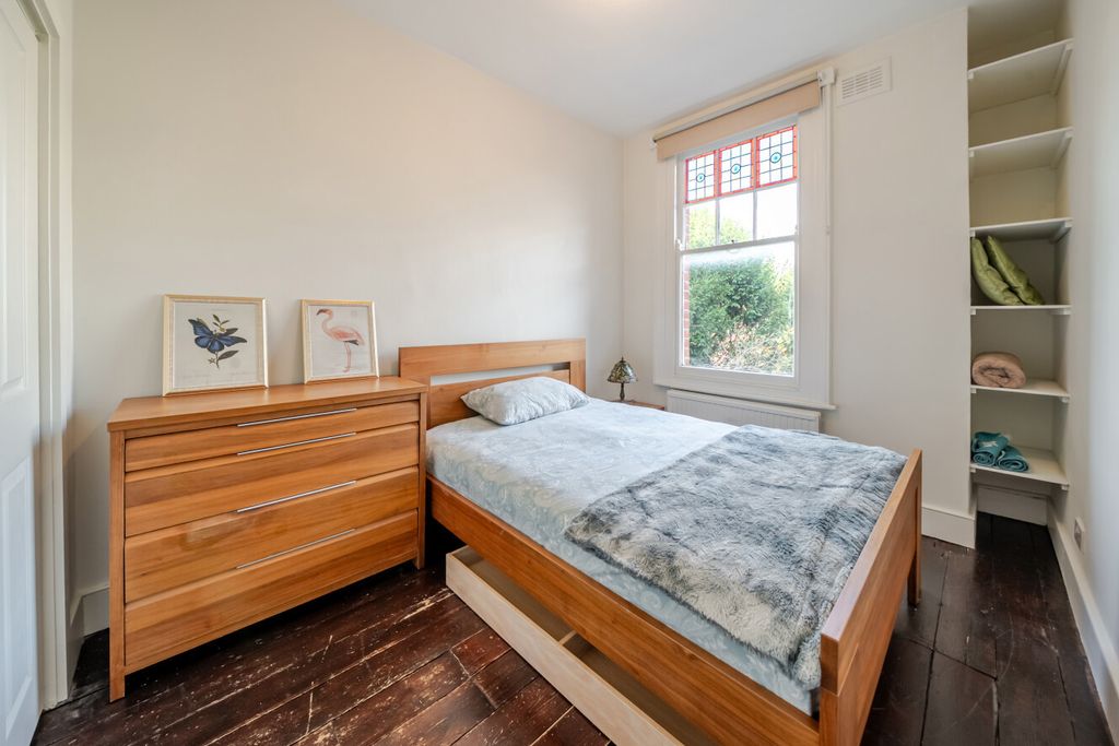 Property photo 3 of 7 1522960-10-6Aacf9...