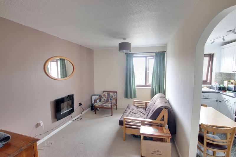 Property photo 3 of 5 Photo 2