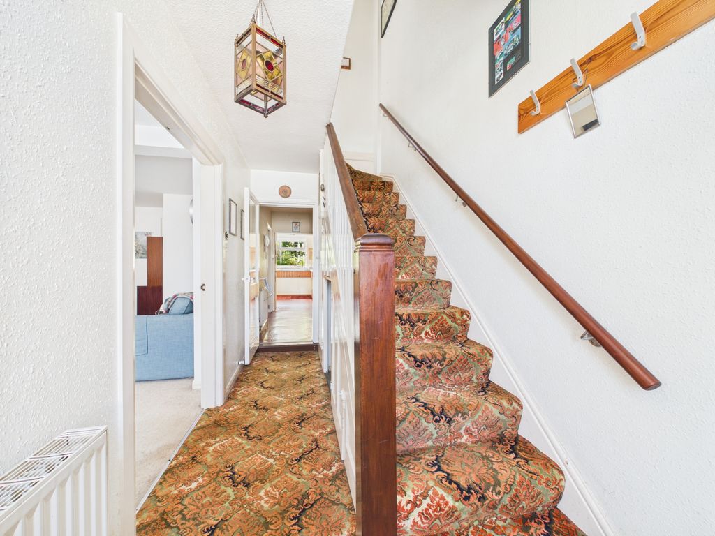 Property photo 3 of 28