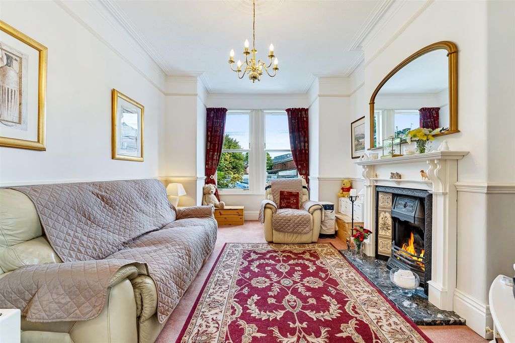 Property photo 2 of 39 Image 2