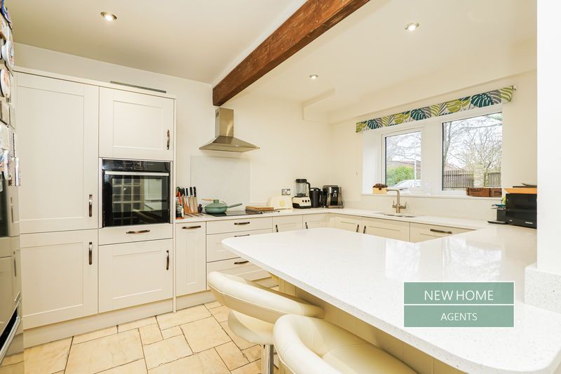 Property photo 3 of 34 Photo 4