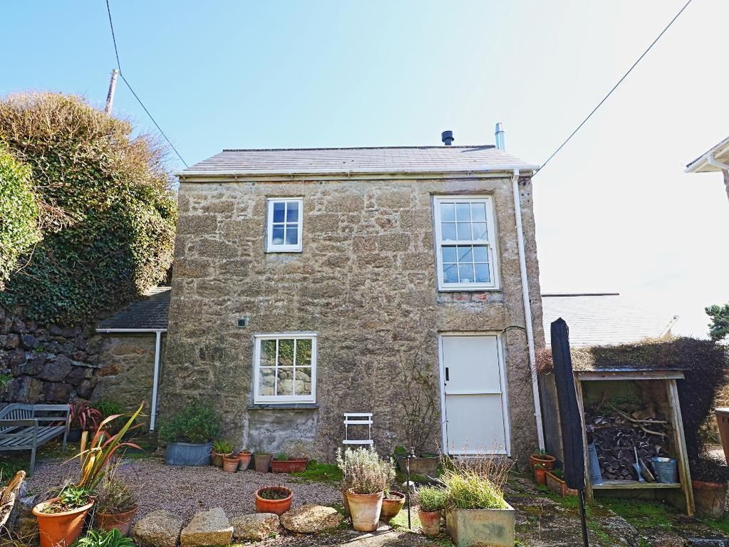 Property photo 2 of 39