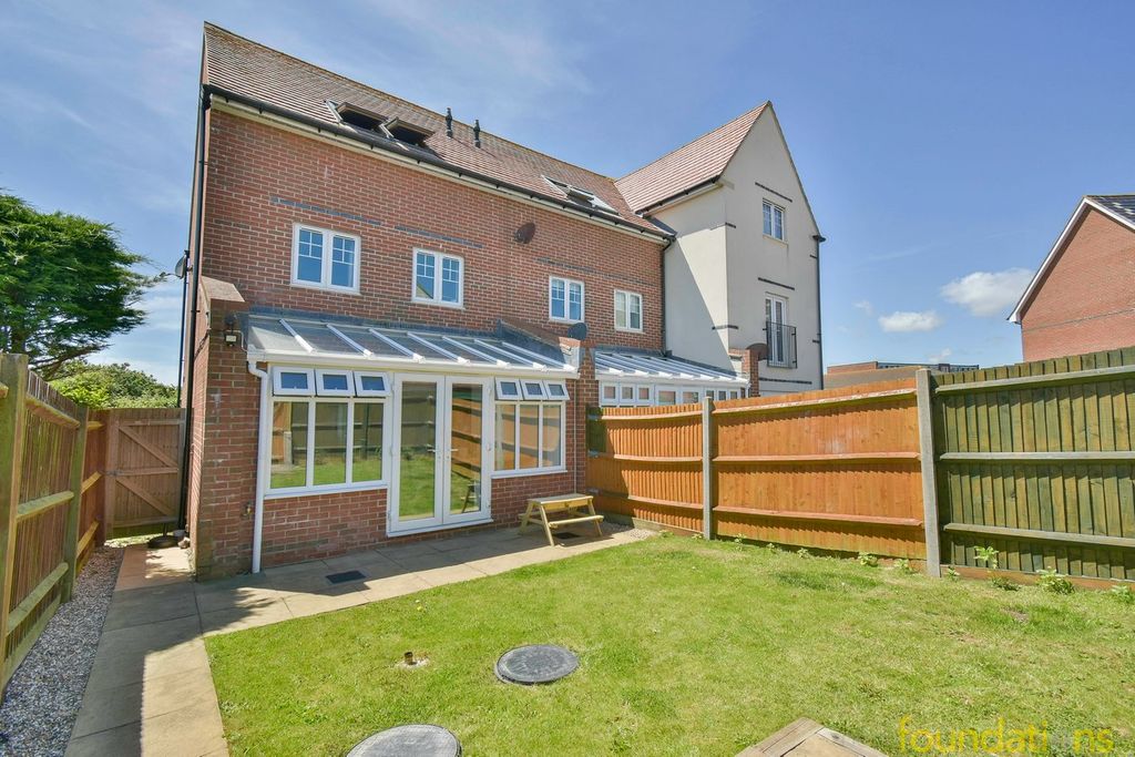 Property photo 1 of 22