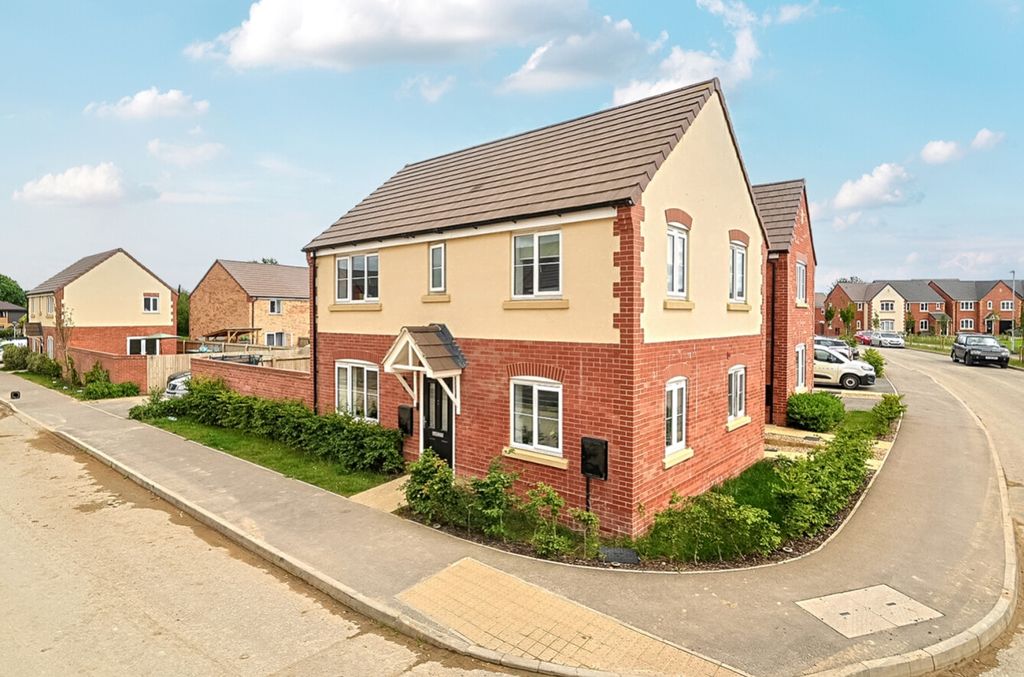 Property photo 1 of 31 1479741 (4)