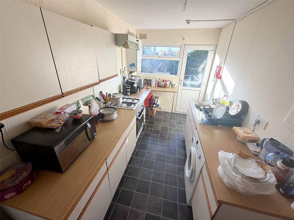 Property photo 1 of 5 Picture No. 05