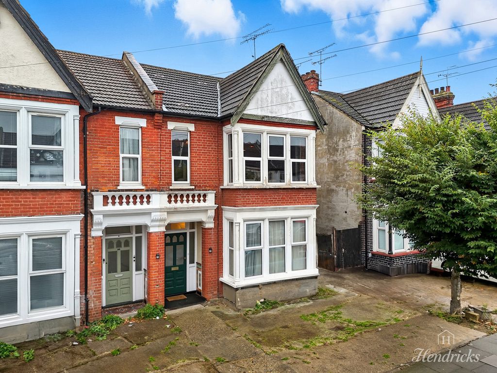 Property photo 1 of 20