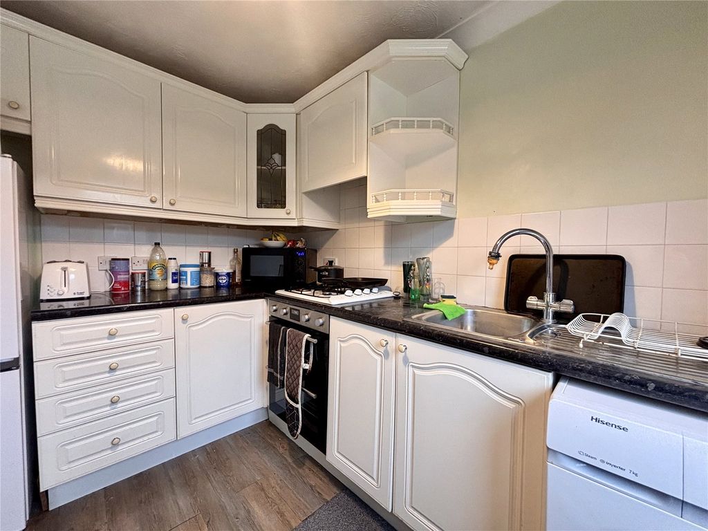 Property photo 3 of 22 Picture No. 16