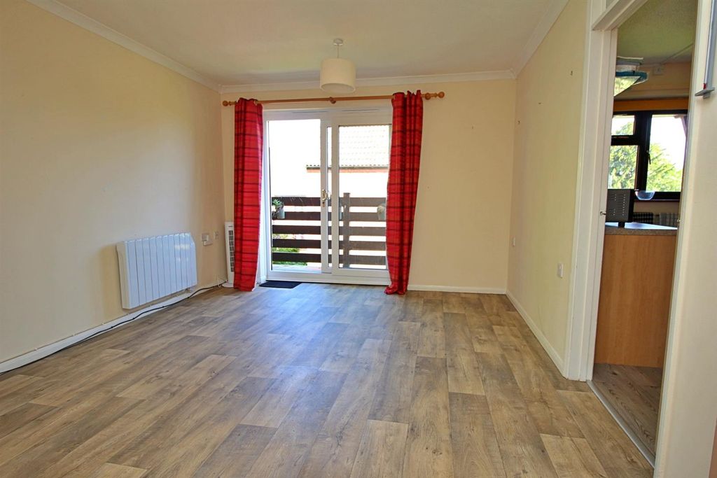 Additional image 8 of 2 bed flat for saleThe Limes, London Road, Halesworth IP19