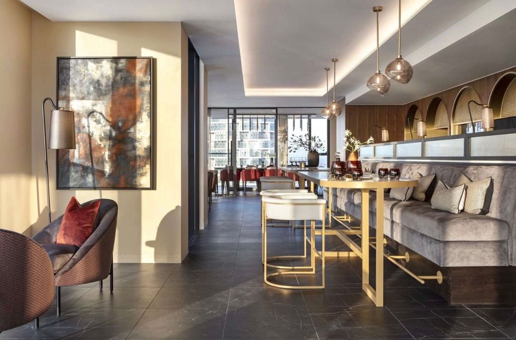 Property photo 2 of 12